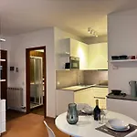 Riva&lago - Larihome A90 Apartmán